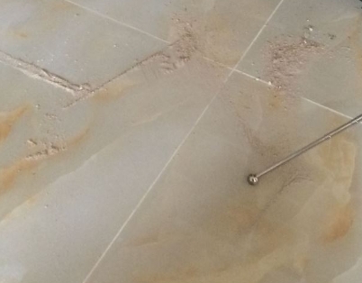 新蔡瓷砖空鼓维修公司分享粘合剂选择不当在瓷砖铺贴过程中可能导致以下问题
